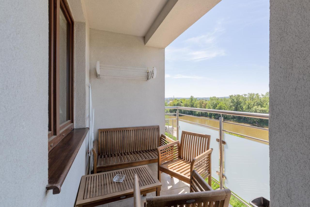 Apartment Na Zakolu Wisly By Noclegi Renters Cracóvia Exterior foto